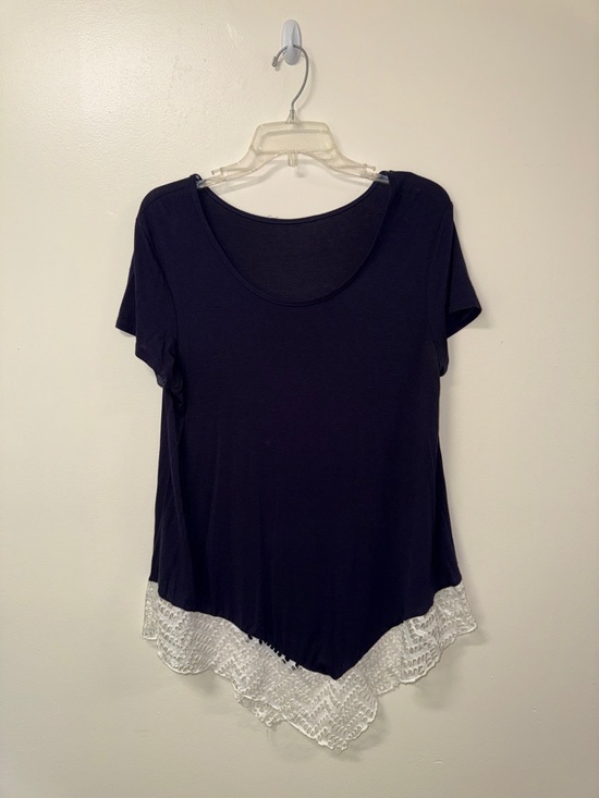 Tops - Women’s Navy Blue Short Sleeve Top with White Lace Hem
